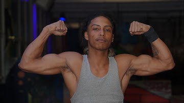 Freestyle Calisthenics / Street Workout parallel Bars Static Set!