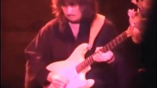 Blackmore's Night   Ritchie's solo in Fires at midnight live in Moscow, Russia, 14 04 2002, alternat screenshot 4