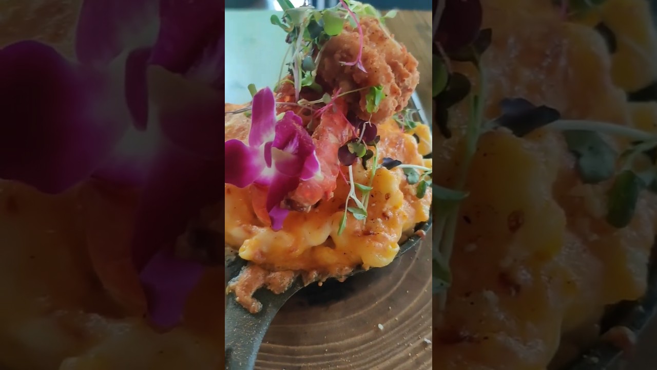 Brunch Like a Local at this Beer Garden and Arcade Spot 🕹🍳