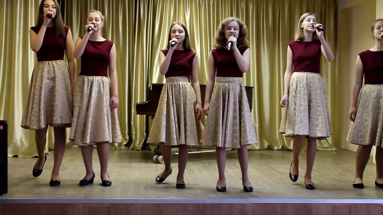 На фестивале выступают группы. Народный хореографический коллектив девчата орехово зуево. Девчата кольцово ансамбль. Ансамбль хорошие девчата. Вокальный ансамбль акварель.