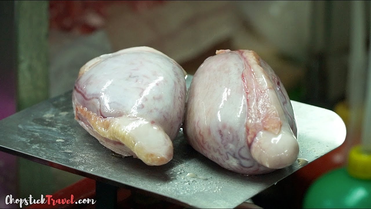 Goat TESTICLES and BRAIN Omelette Street Food in Taiwan | STRANGE Taiwanese Street Food | Luke Martin