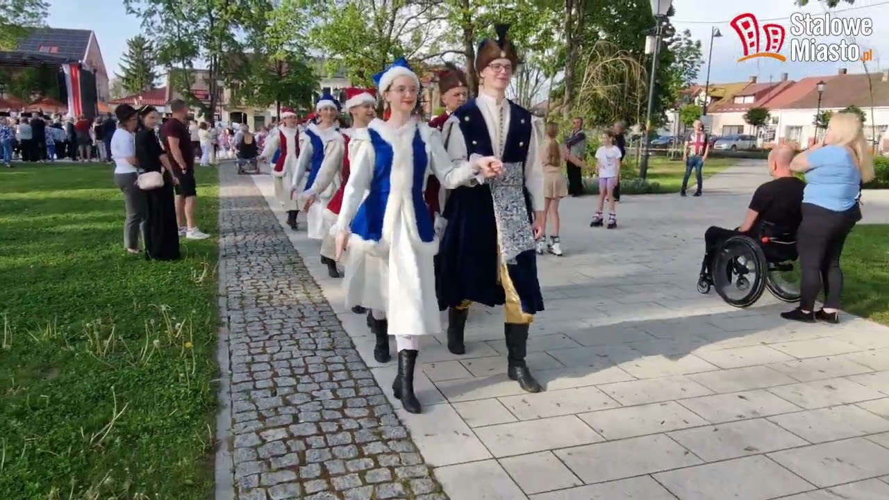 Polonez w wykonaniu Zespołu Pieśni i Tańca Mali Lasowiacy, Kapeli Lasowiackiej Mieczysława Parucha