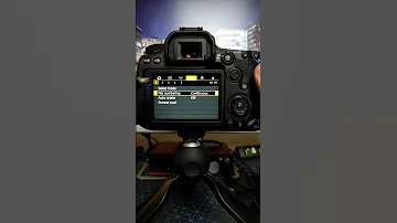 How To Turn On GRID View On Canon DSLR 
