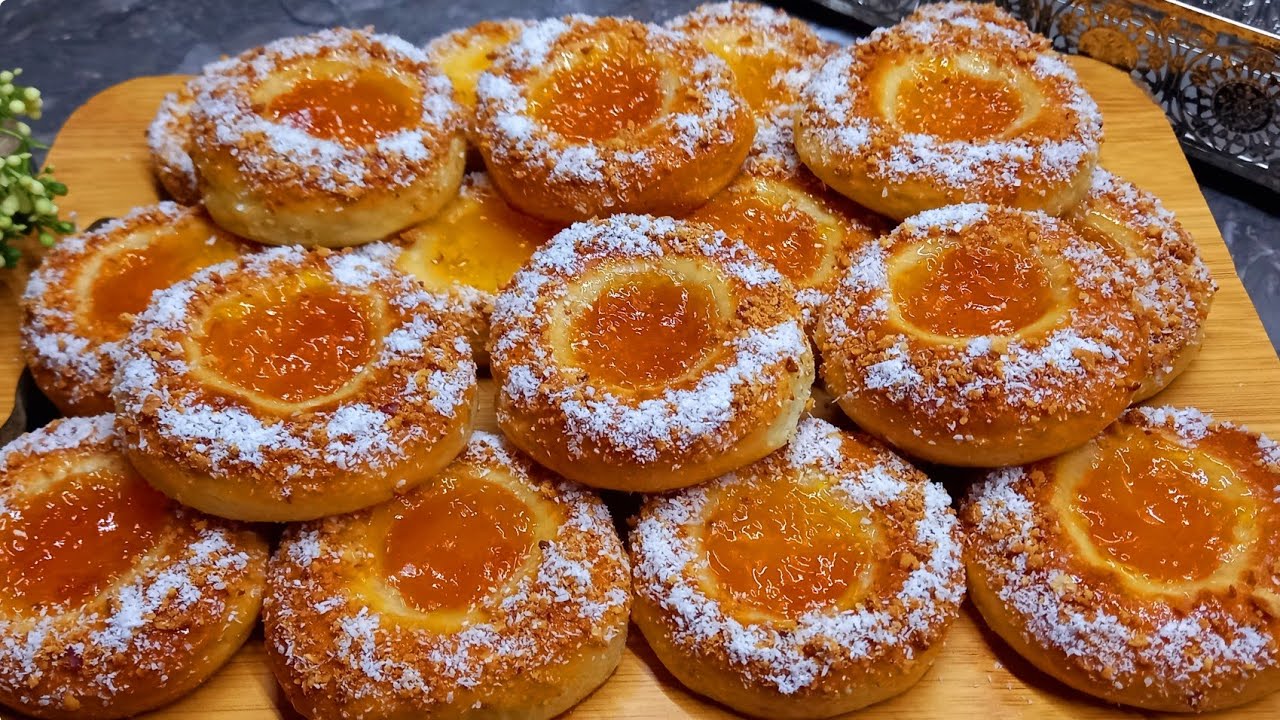 عندك بيضة وحدة وزلفة دقيق 😍حضري أسهل والذ فطائر فالفرن بدون قلي ولا مجهود لشرب الشاي / بيني الفران