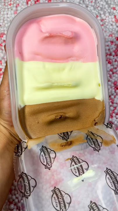Mencari dan menemukan jajanan es krim campina neapolitan di dalam kardus #icecream #chocolate
