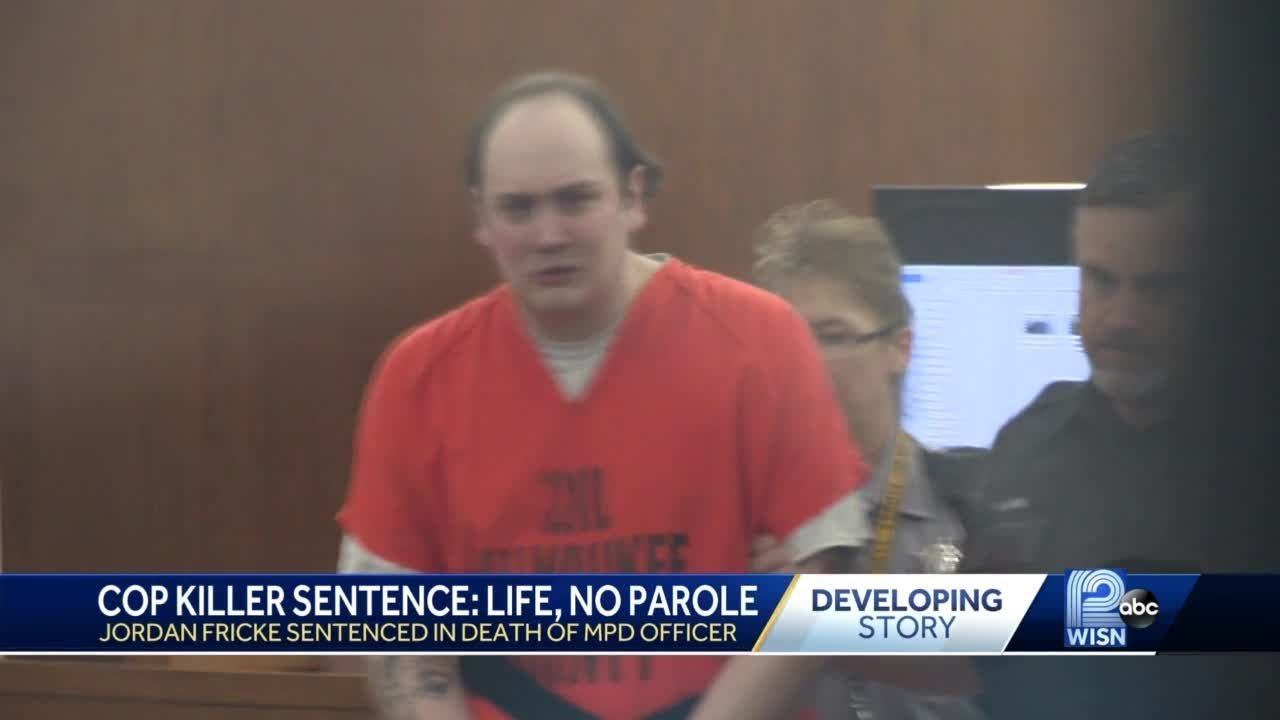 Man convicted of killing police officer gets life without parole - YouTube