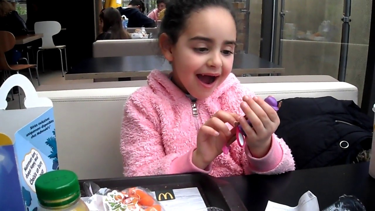 VLOG ELINA: Barbie de Happy Mael de Mac Donalad Recourt Liége Belgique