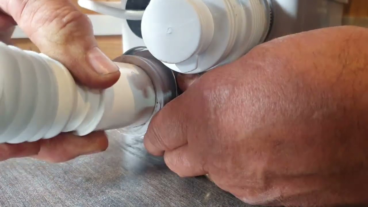 Нет слива? Не проблема. Я установил измельчитель.