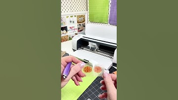 Make a Pumpkin Spice Latte faux leather keychain with a Cricut #cricut #cricutcrafts #fauxleather