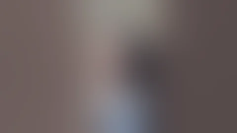 دخلنا نسبح و فجأة سوا حركة ب 