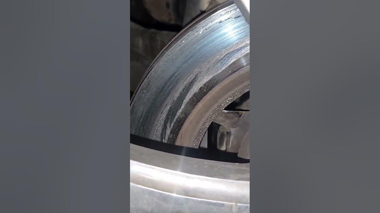 2008 nissan titan catastrophic wheel bearing failure - YouTube