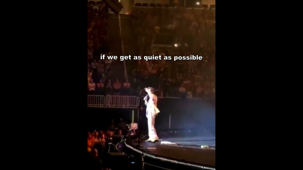 Fan yelling middle of Harry helping another fan to come out will always take me out 😭