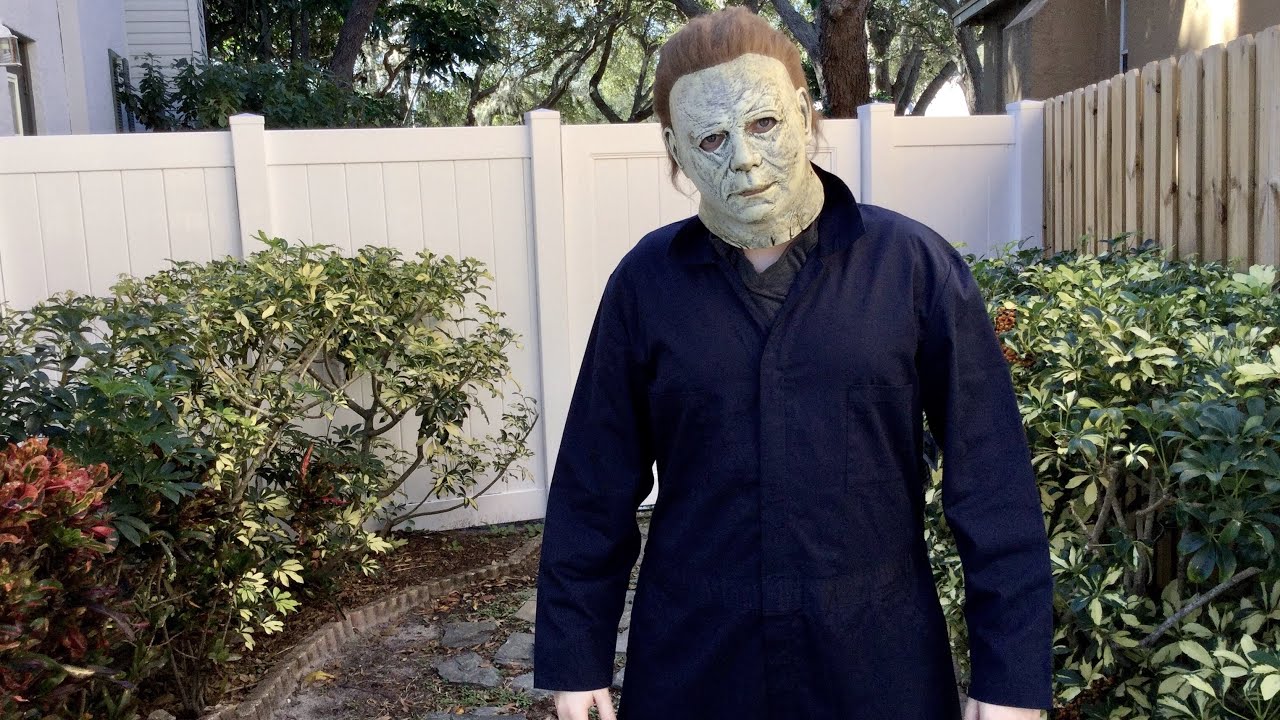Shopping for MICHAEL MYERS Coveralls (And Trying Them On)