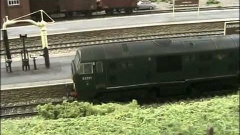 Dapol Class 22 with DCC sound at Ashprington Road