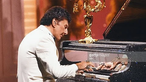 Liberace plays and talks on "The Tonight Show" (1986)