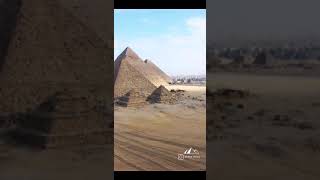 The great pyramids of Giza ?? @ aelaraby_