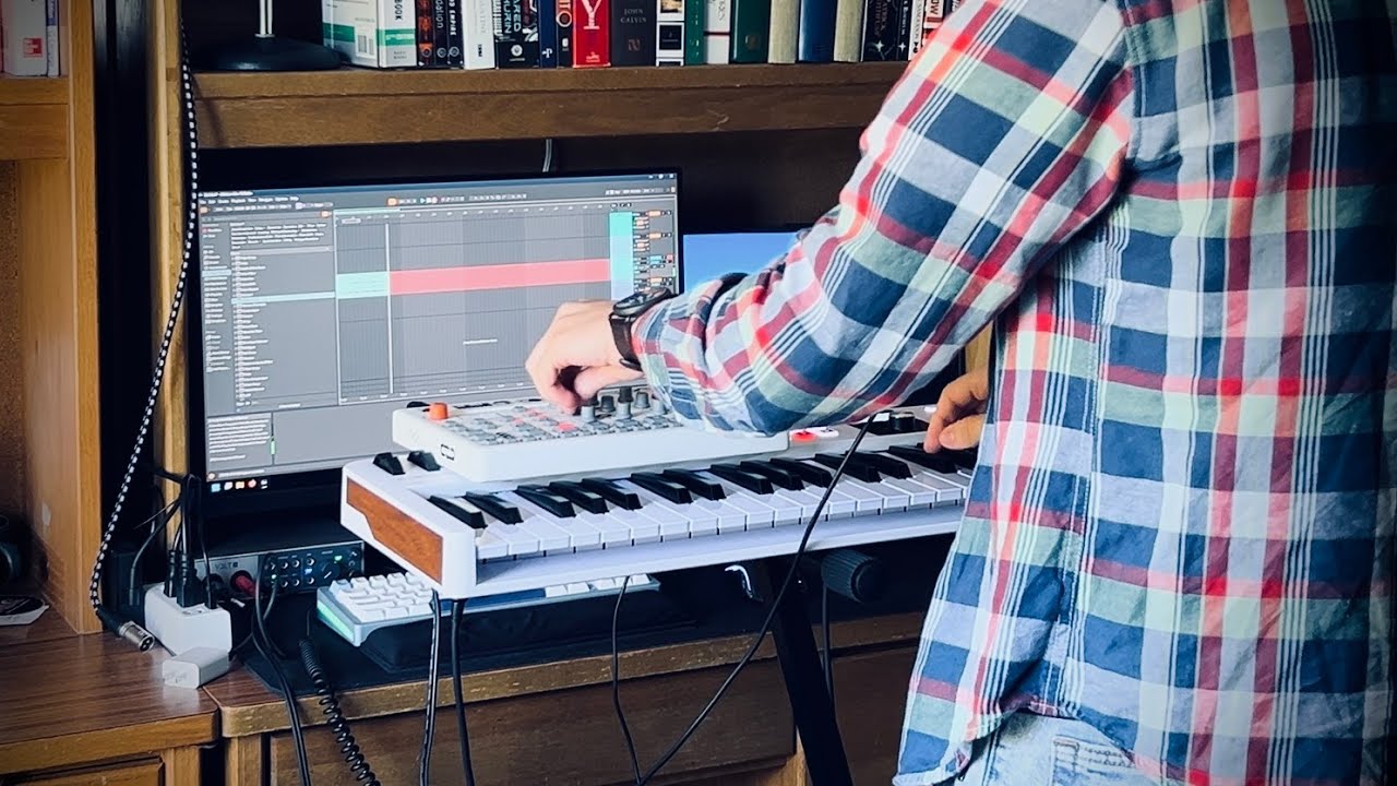 Ambient Arpeggios | Elektron Model:Samples, Arturia KeyLab Essential mk3