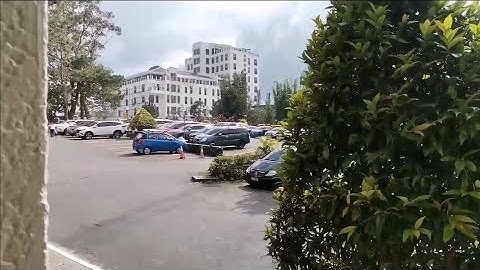 Practice using my new zhiyun smooth 4 gimbal stabilizer with my  iPhone 12