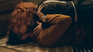 Scenes From a Marriage 1x03 Kiss Scene - Mira and Jonathan (Jessica Chastain, Oscar Isaac)