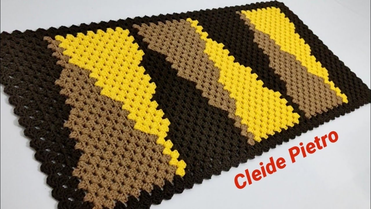 Tapete com faixas de crochê bem fácil 
