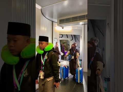 King AbdulAziz International Airport Indonesian Hajji Coming For Umrah Jeddah Saudi Arabia