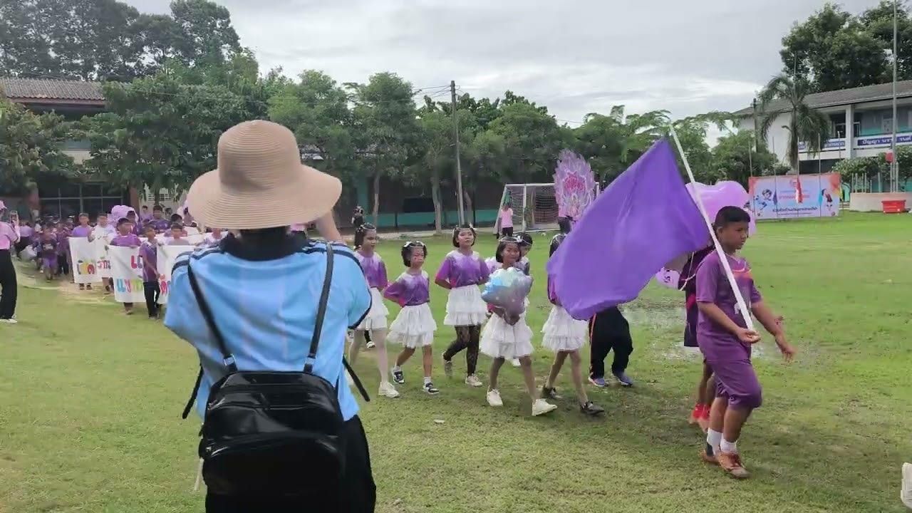 เดินขบวนพาเหรดกีฬาสีโรงเรียนบ้านชากนอก ปีการศึกษา 2568