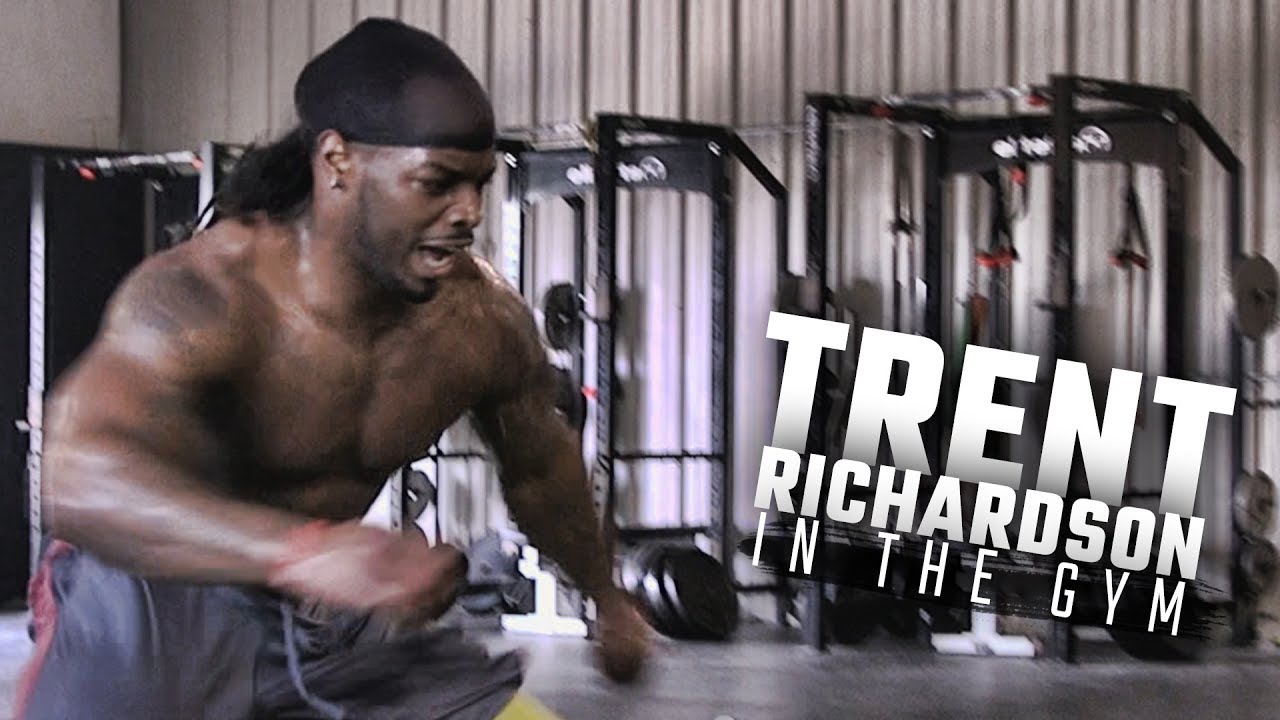 Trent Richardson Showcases Skills During Workout With Trainer Mike