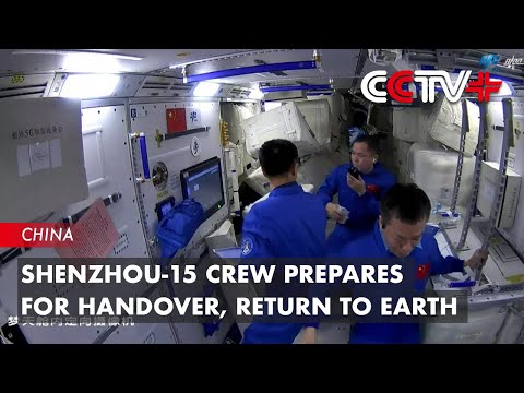 Shenzhou-15 Crew Prepares