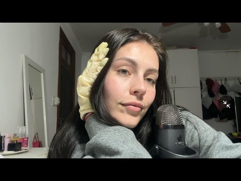 Limpieza facial con guantes  ASMR