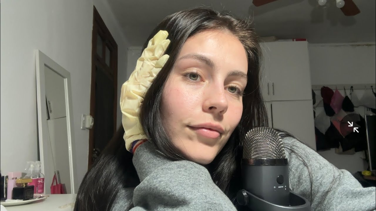 Limpieza facial con guantes  ASMR