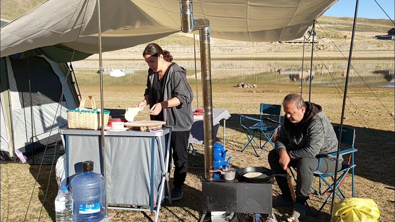 AĞUSTOS AYINDA ERCİYES DAĞINDA BUZ GİBİ KAMP/SOBADA KAHVALTI HAZIRLIĞI / ICY CAMP ON MOUNT ERCİYES