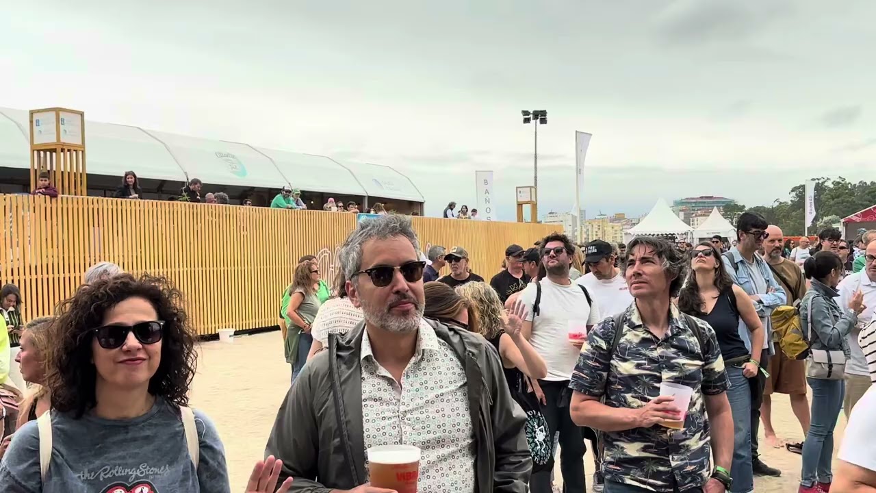 Quique González - Terciopelo Azul ( canción nueva ) 