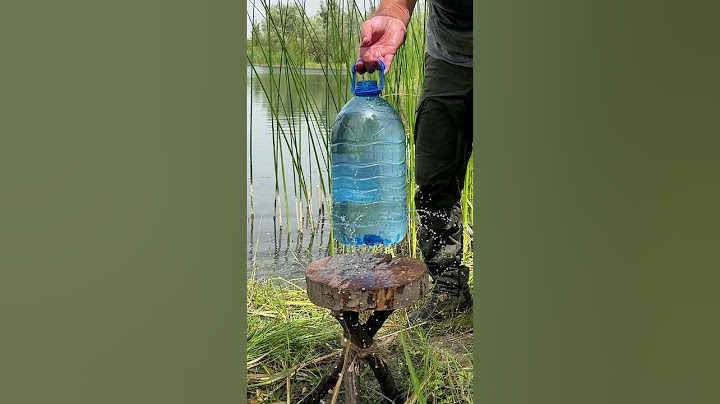 Survival Skills: Making a Bucket from Duct Tape. #survival #camping #lifehacks