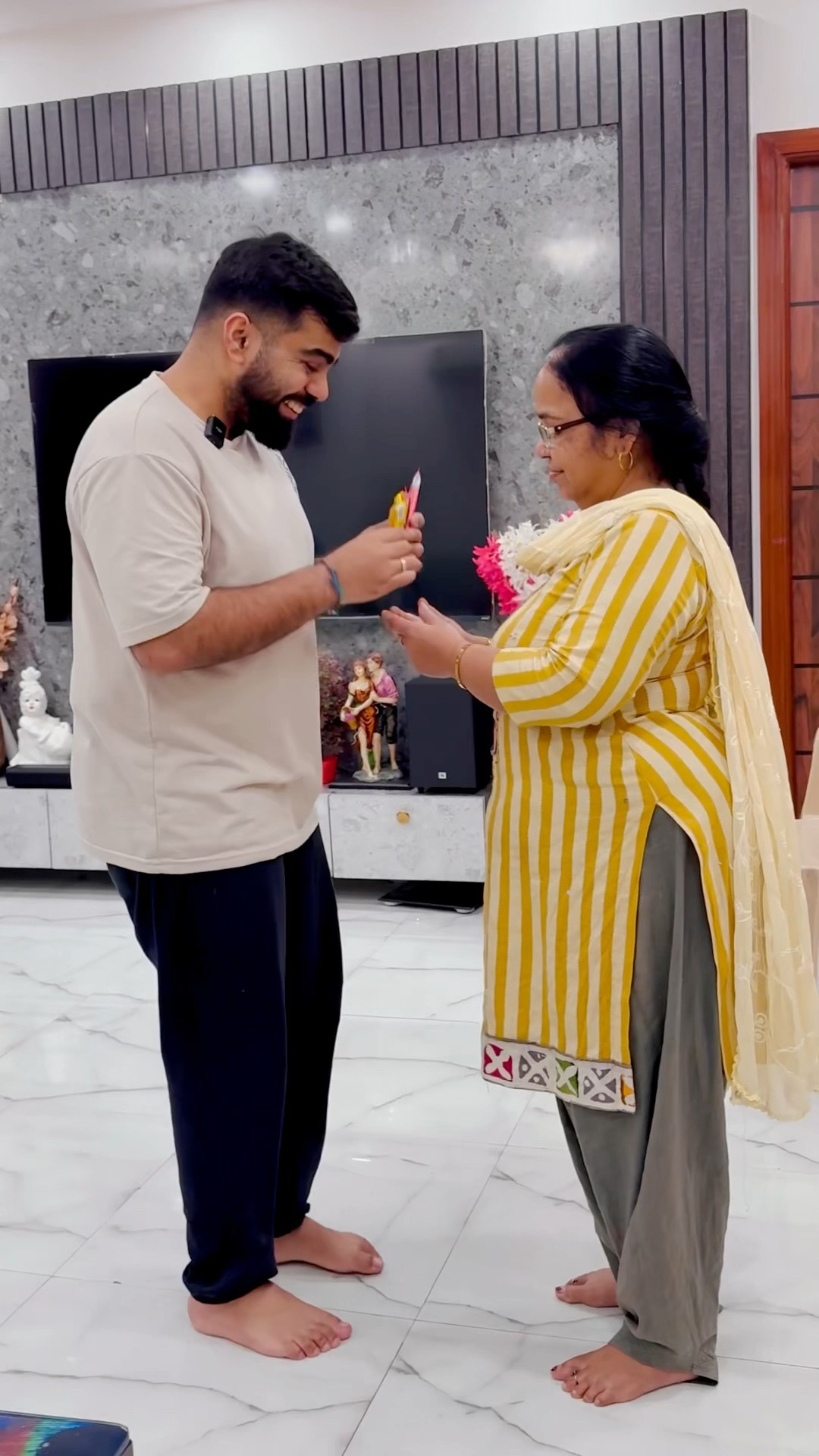 Gaurav ko chocolate nai mili wait for end #shorts #gauravaroravlogs #youtubeshorts