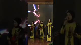 Bom Nuklir  Nasida Ria Group  Vocal Titik Mukaromah Si All Out Dalam Segala Hal