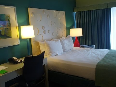 Coconut Waikiki Hotel Review