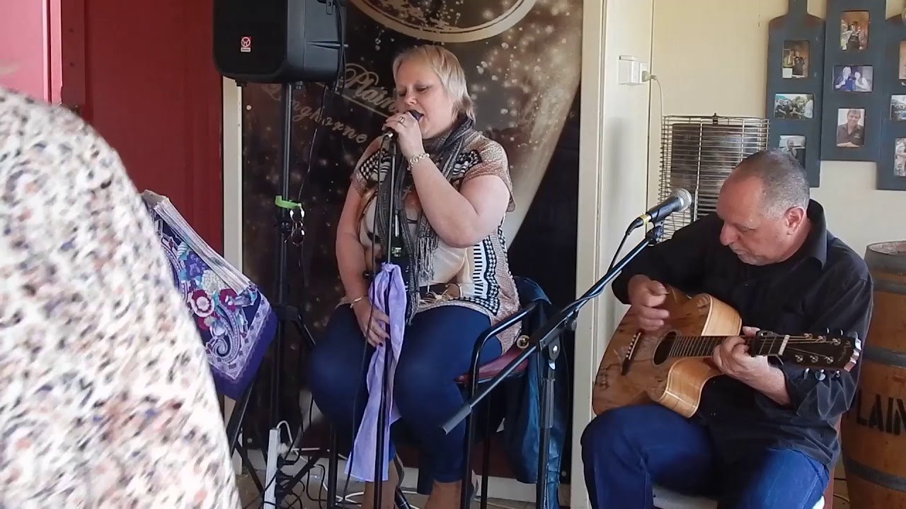 Strawberry Jam - Adelaide Acoustic Duo - Rocket Entertainment