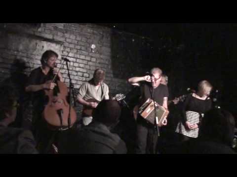 John Jones & the Reluctant Ramblers - When the Nig...