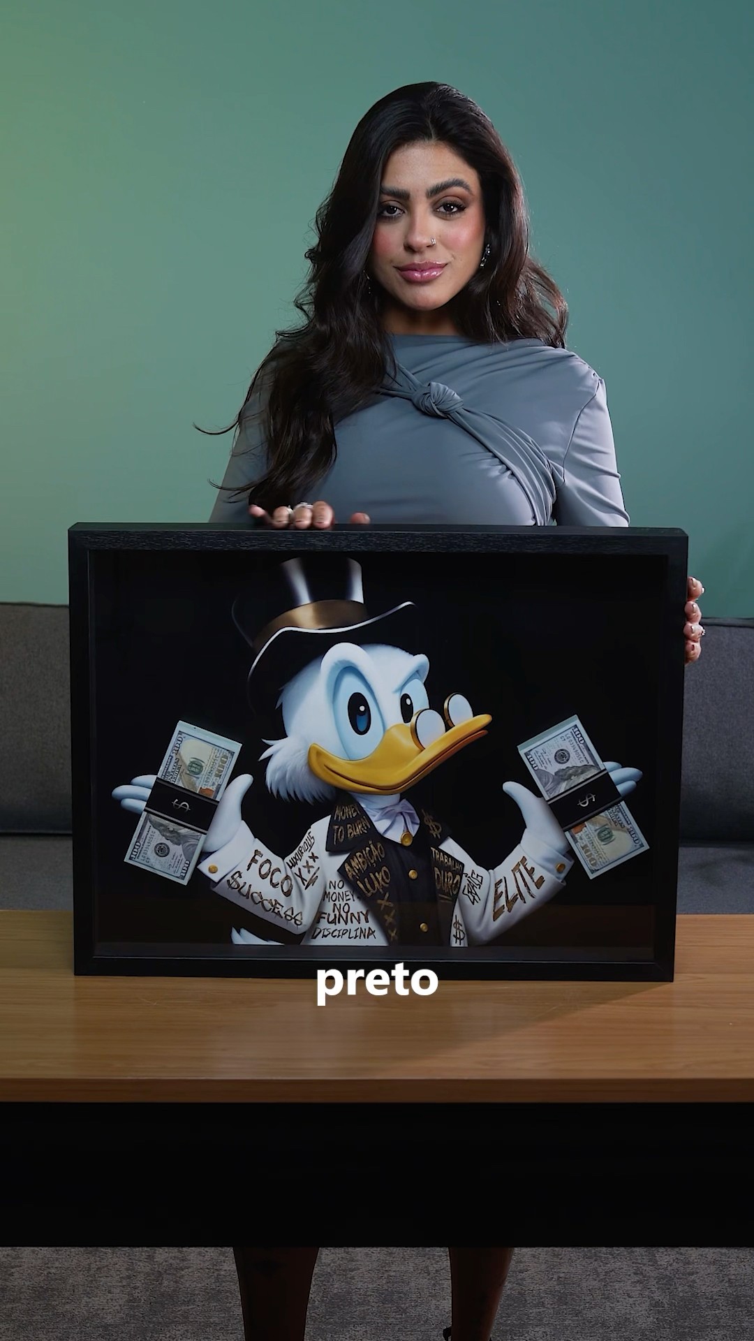 Depoimento de Quadros Decorativos em vídeo
