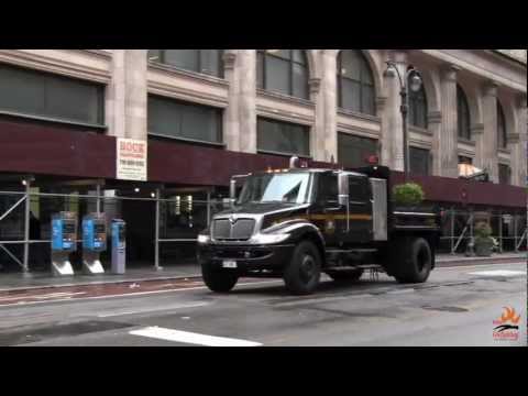 Truck NY State Trooper + 2 undercover police cars + 4 police cars NYPD
