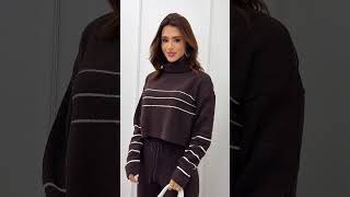 Vídeo do produto CONJUNTO TRICO MOUSSE CROPPED LISTRA E CALÇA PANTALONA CAFÉ