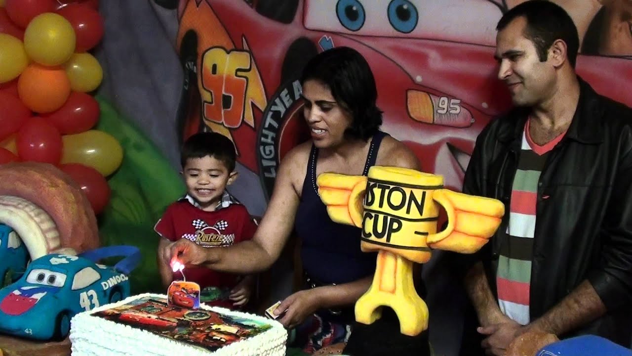 Aniversário Carlos Eduardo na hora dos parabens.MTS