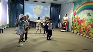 Танец в детском саду / Блокадный Ленинград