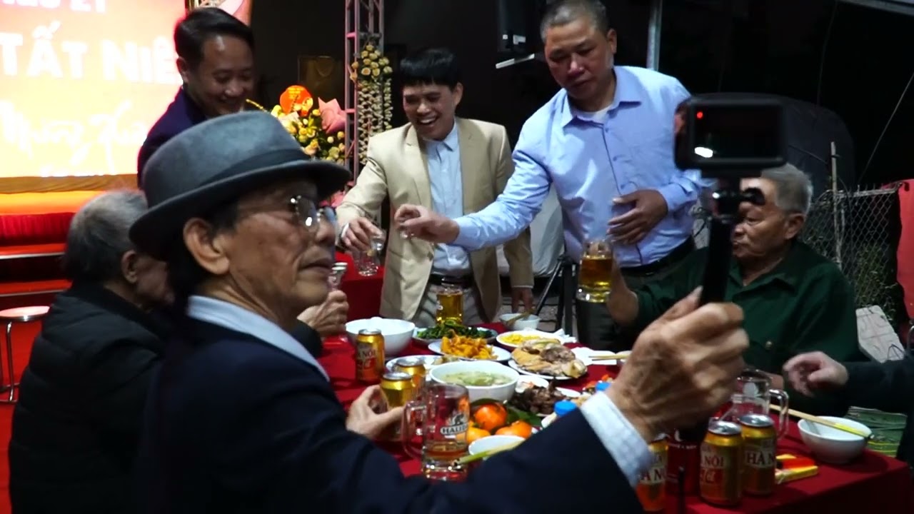 TẤT NIÊN NĂM 2025