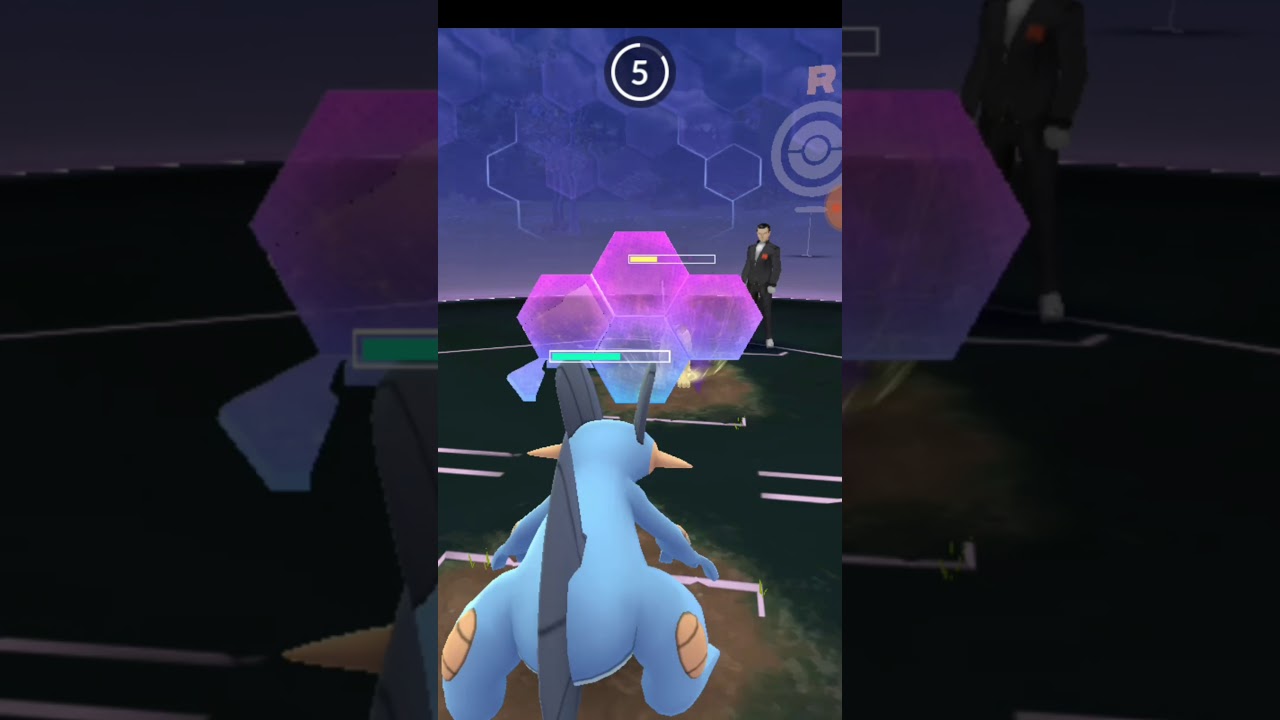 Giovanni Fight in Pokémon Go.