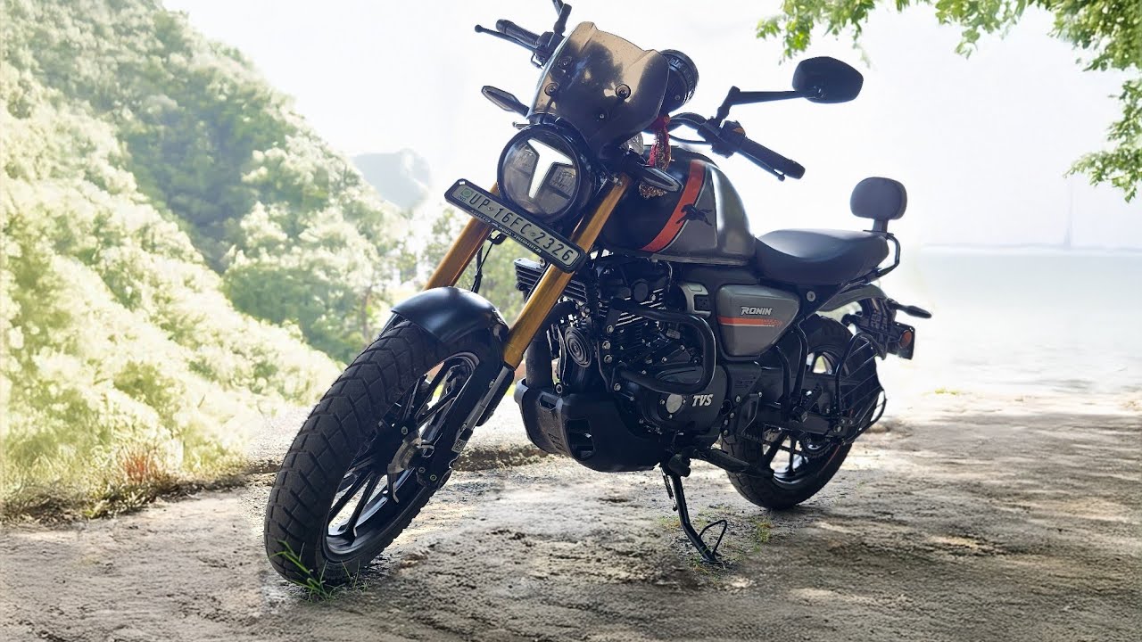 Tvs Ronin 225 chain cleaning. 