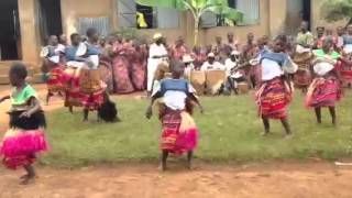 Uganda - Luganda Traditional Dance