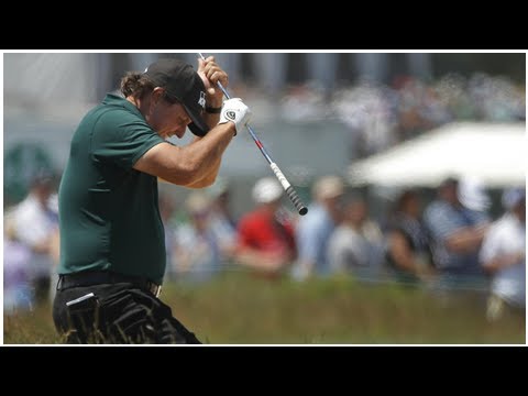 Phil Mickelson Swats Moving Ball at US Open, Then Says It Was a Strategy