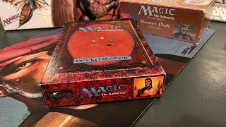 Unboxing the MTG 1995 4th Edition Giftbox | Old School Magic the