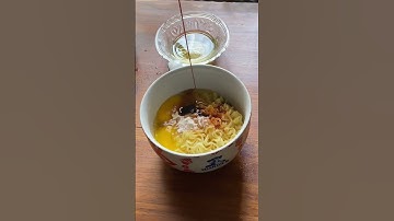Thumbnail of Omelet indomie goreng telur untuk sarapan #shorts